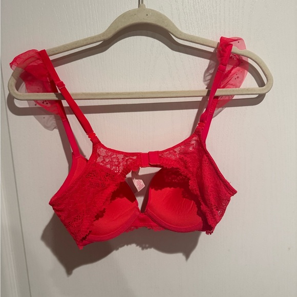 Victoria's Secret pink rhinestones Lace Bra - Picture 5 of 5